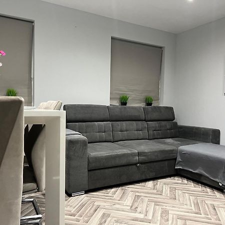Broadway Retreat With Free Parking Apartment Herne Bay Ngoại thất bức ảnh