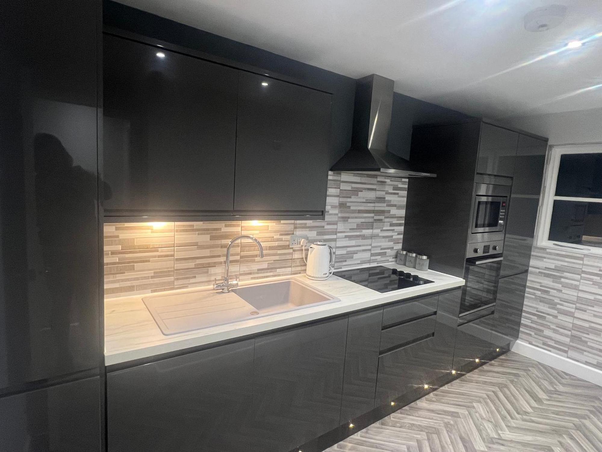 Broadway Retreat With Free Parking Apartment Herne Bay Ngoại thất bức ảnh
