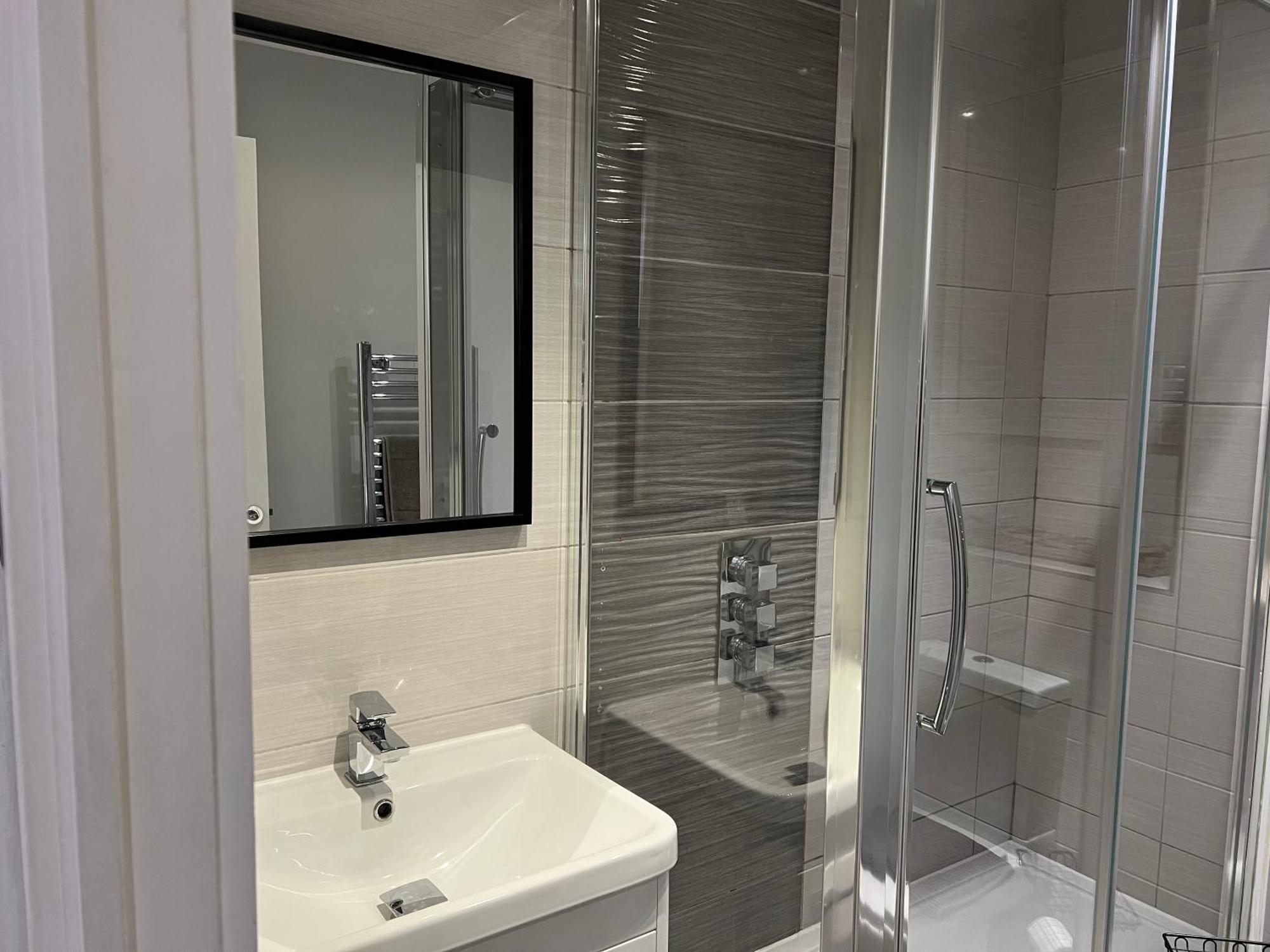 Broadway Retreat With Free Parking Apartment Herne Bay Ngoại thất bức ảnh
